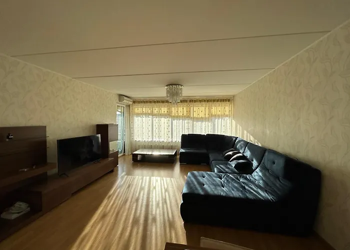 Liikuri 8a * Tallinn