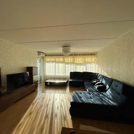 Liikuri 8a * טאלין